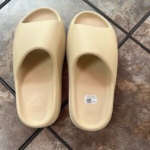 I have Bone colorway Yeezy slides in size 8-13 pictured is size 9.